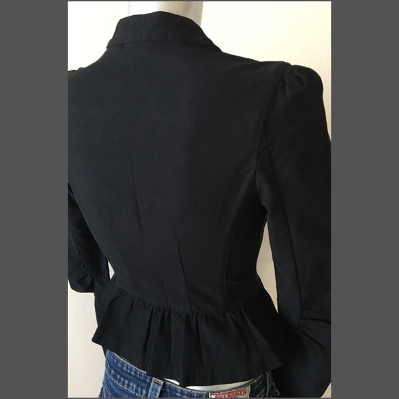 **SOLD** Black Guess Jean Blazer - Picture 5 of 8